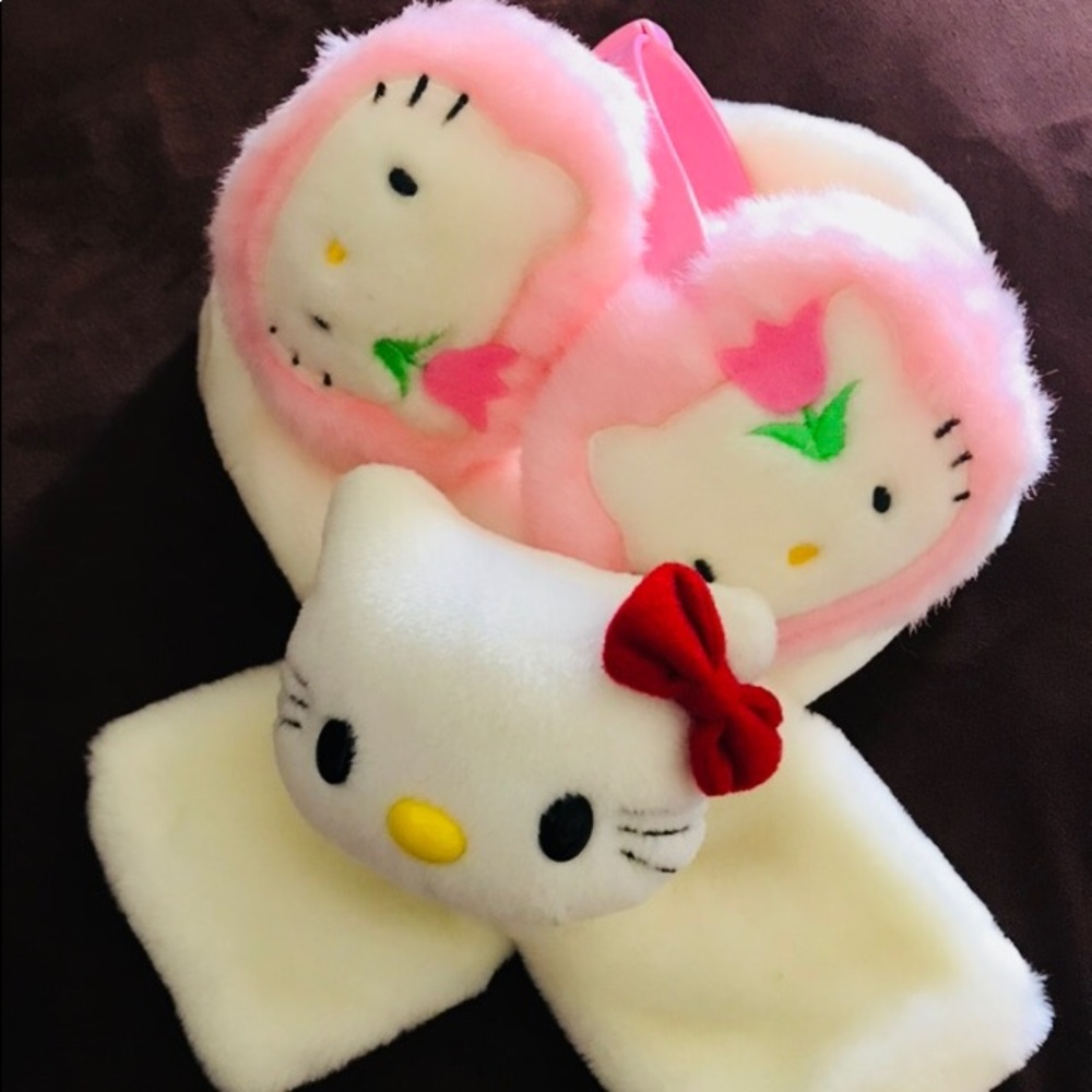 Girl Hello Kitty Scarf and Ear Warmer